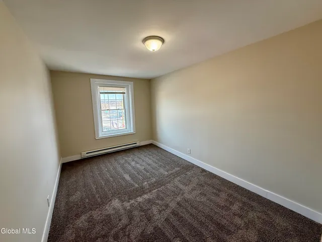 $1,200 | 751 Hudson Avenue, Unit 2, Stillwater, NY 12170