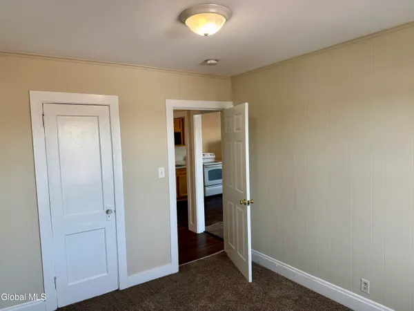 $1,150 | 751 Hudson Avenue, Unit 2, Stillwater, NY 12170