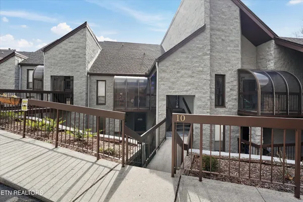 $339,900 | 1155 Upper Alpine Way, Unit 310, Gatlinburg, TN 37738