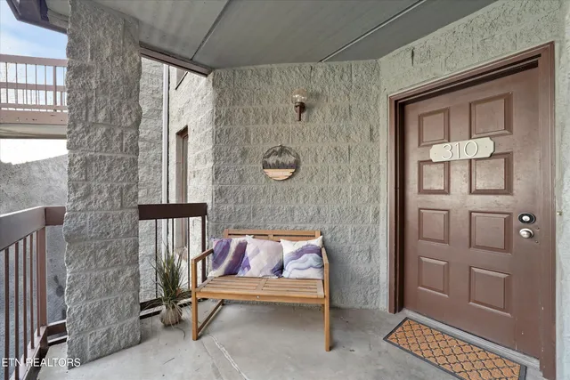 $347,500 | 1155 Upper Alpine Way, Unit 310, Gatlinburg, TN 37738