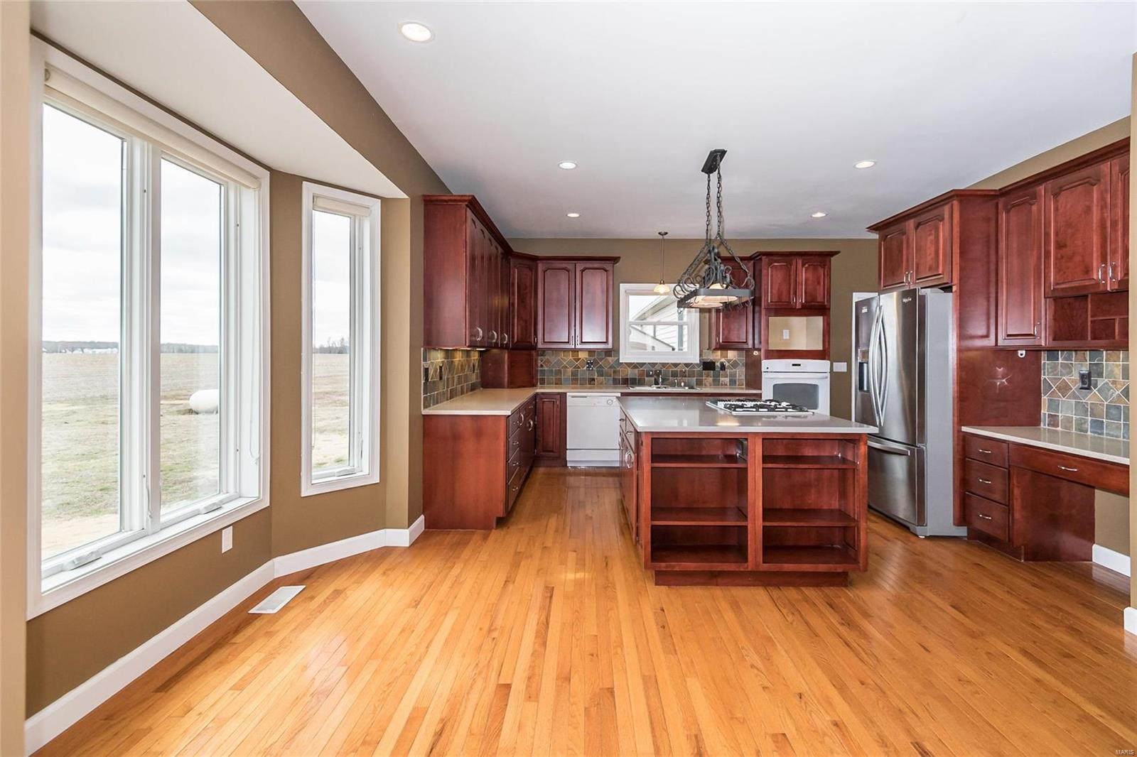 2190 Flatwoods Road O'Fallon, MO 63366 - Photo 10 of 28 Gallery Image 10