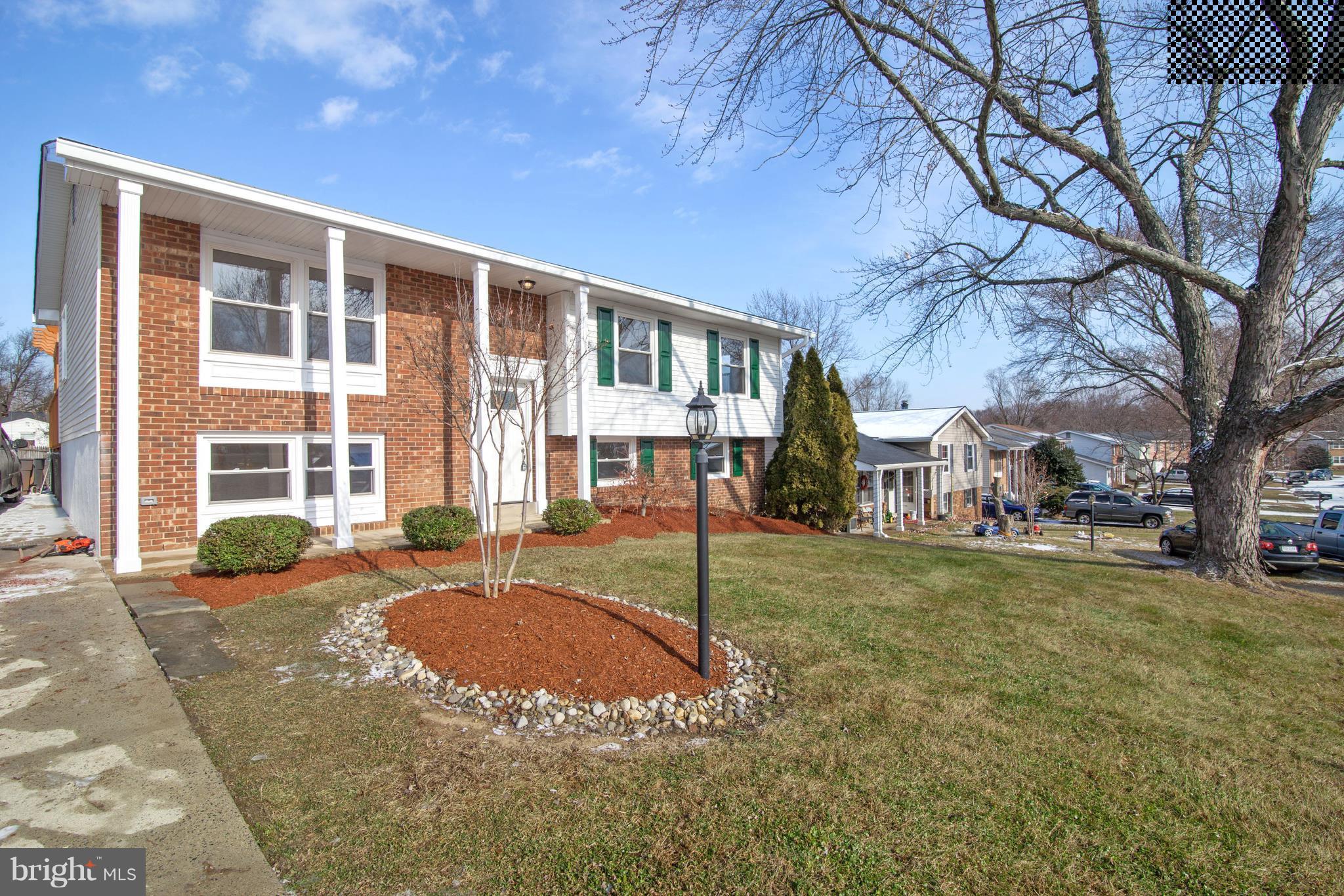 1211 East Lee Road Sterling, VA 20164 - Photo 3 of 30 Exterior (Front)