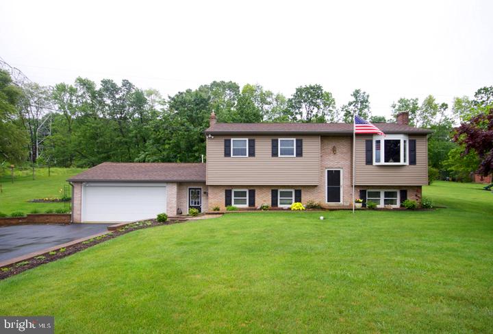 757 Deaver Road Quarryville, PA 17566 - Photo 4 of 30 Gallery Image 4