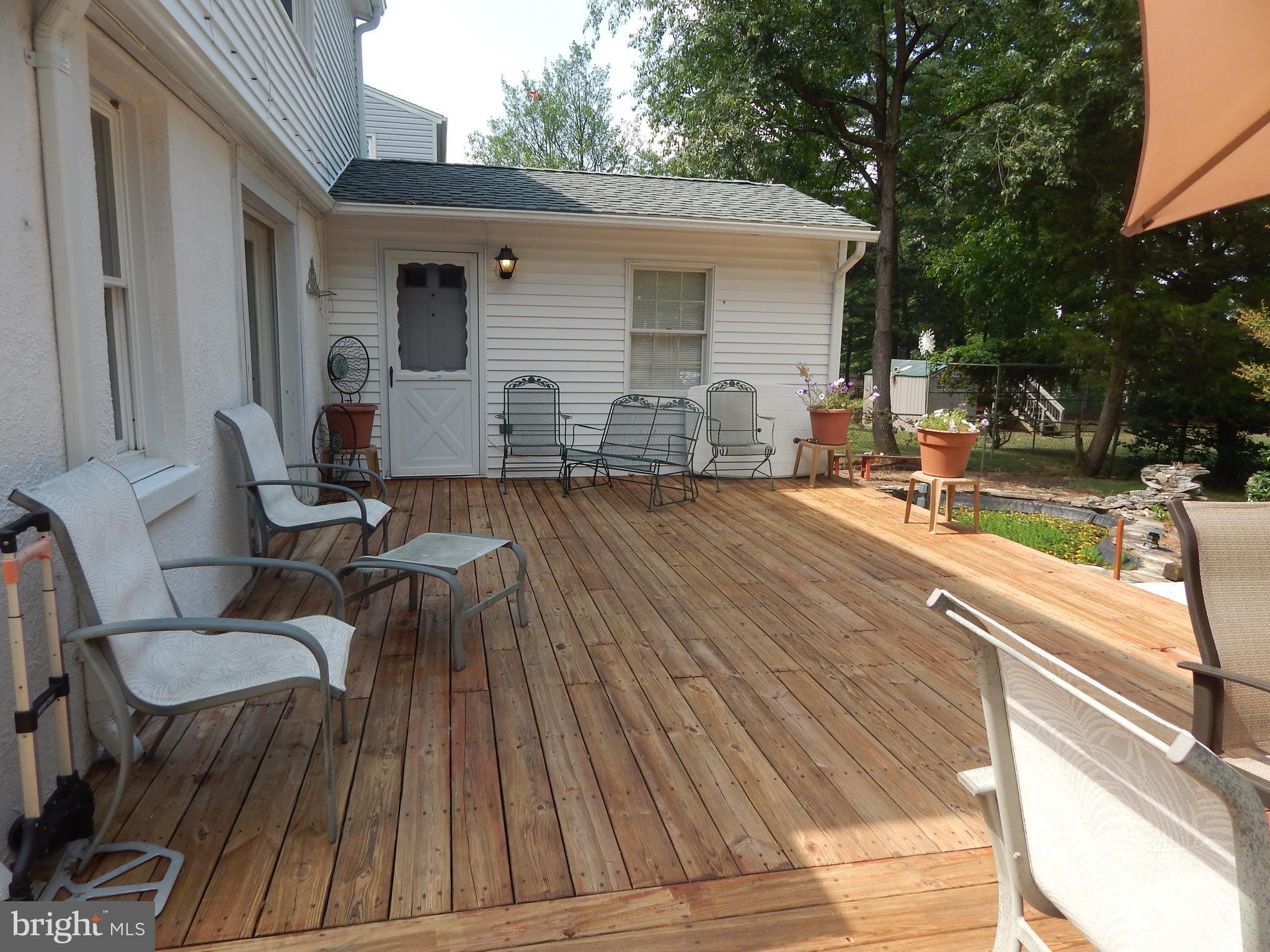 7314 Castlemoor Road Baltimore, MD 21244 - Photo 38 of 39 Lots of room for entertaining