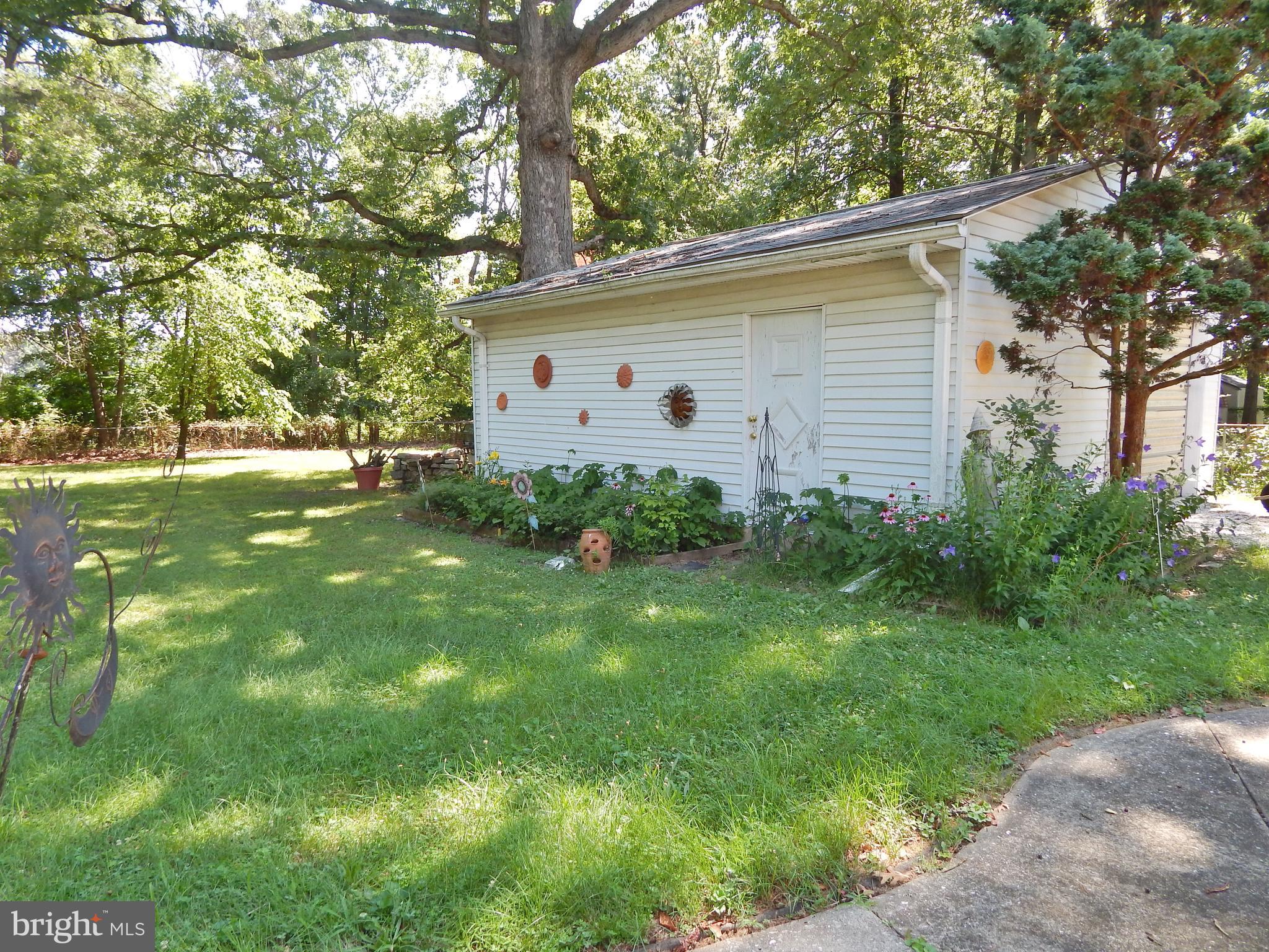 7314 Castlemoor Road Baltimore, MD 21244 - Photo 6 of 39 2 Car Garage