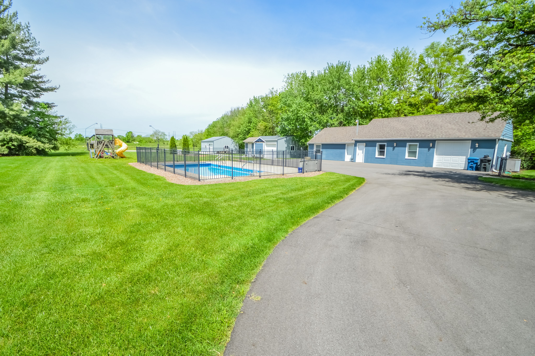 3216 Five Points Road Indianapolis, IN 46239 - Photo 20 of 81