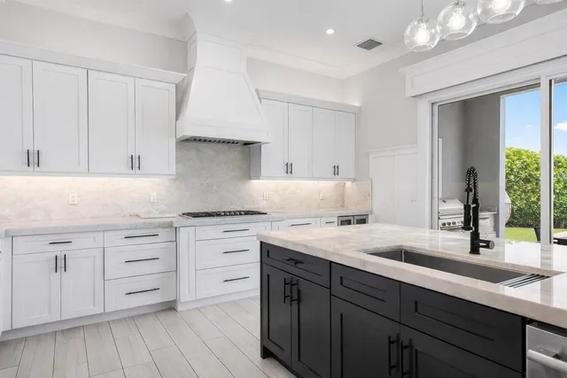 $9,990,000 | 2100 Notre Dame Drive, Lake Worth Beach, FL 33460