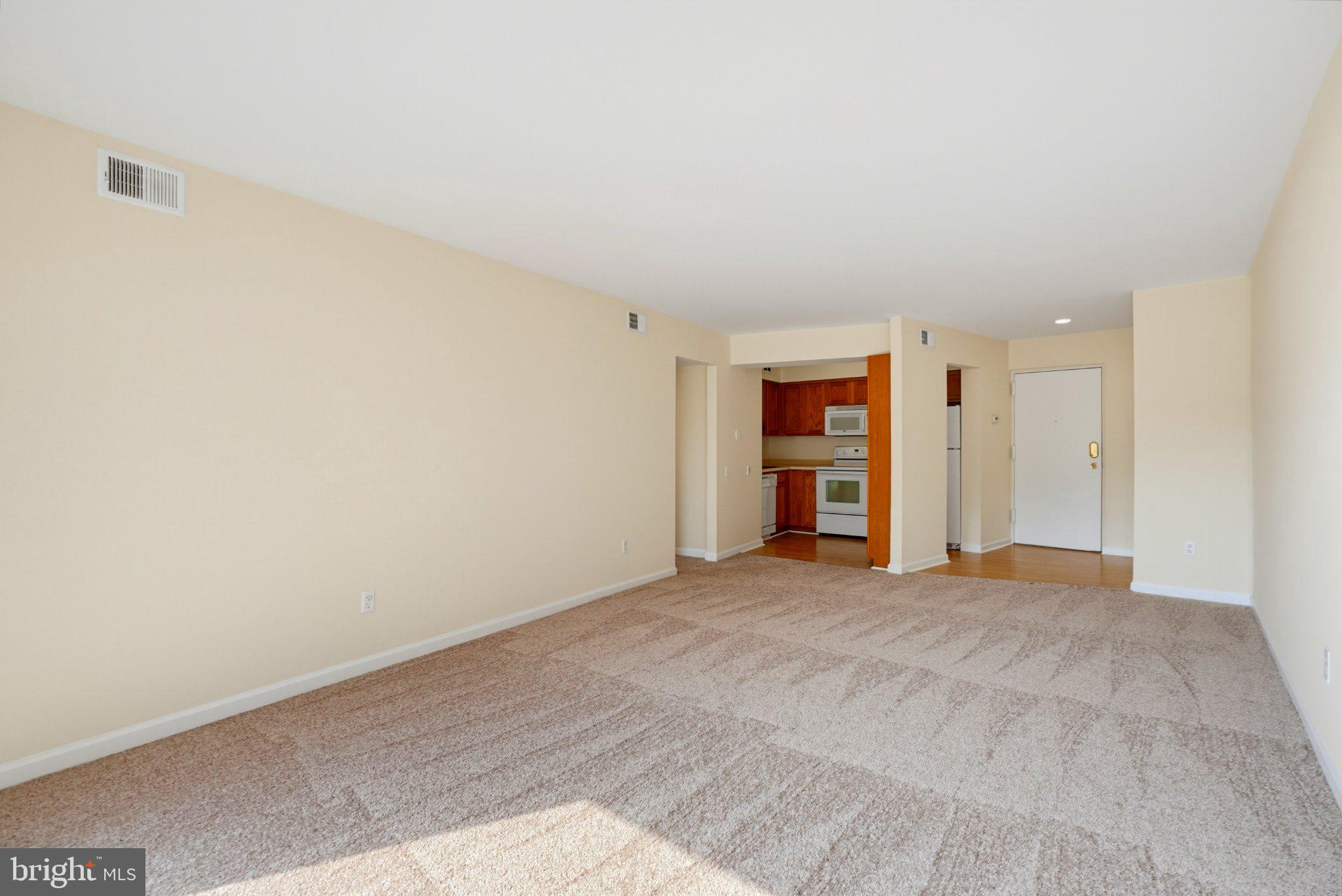 5800 Royal Ridge Drive, Unit T Springfield, VA 22152 - Photo 8 of 12 Gallery Image 8