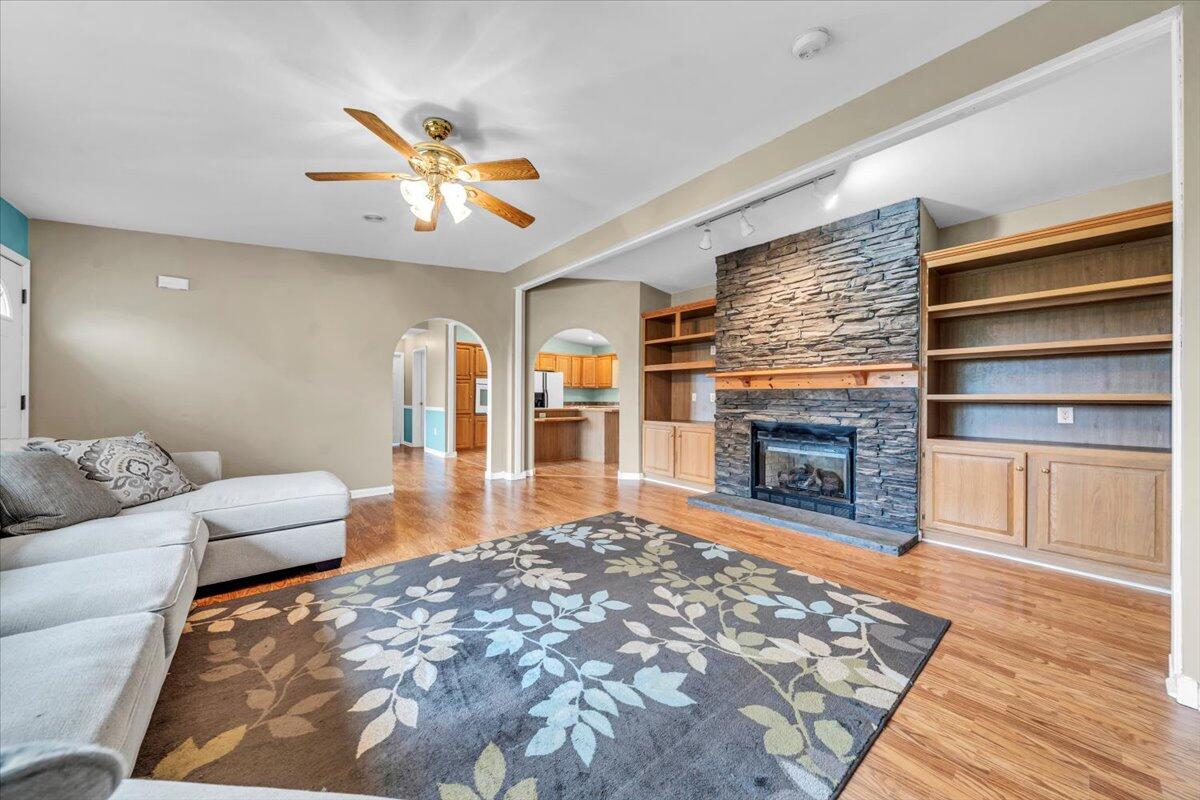 150 Sleepy Hollow Road Buchanan, VA 24066 - Photo 4 of 23 04-MIB06407