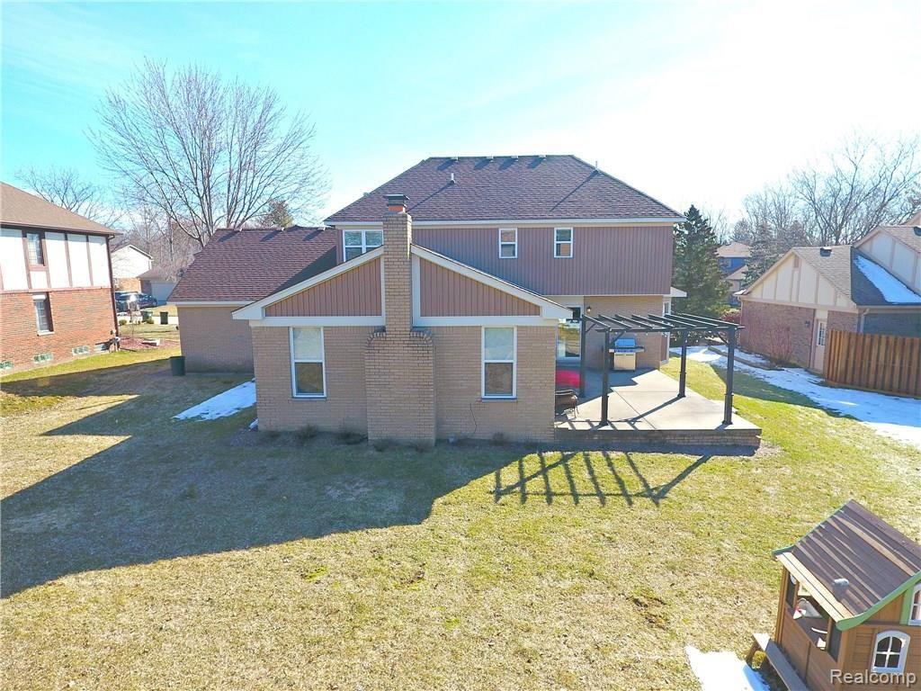 199 Stonetree Circle Rochester Hills, MI 48309 - Photo 24 of 26