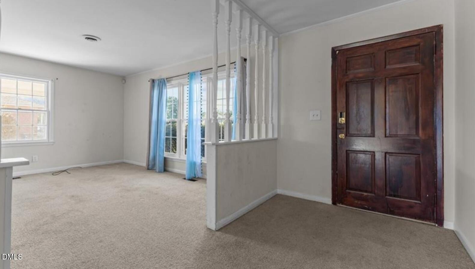 414 York Road Fayetteville, NC 28303 - Photo 4 of 14 an empty room with windows