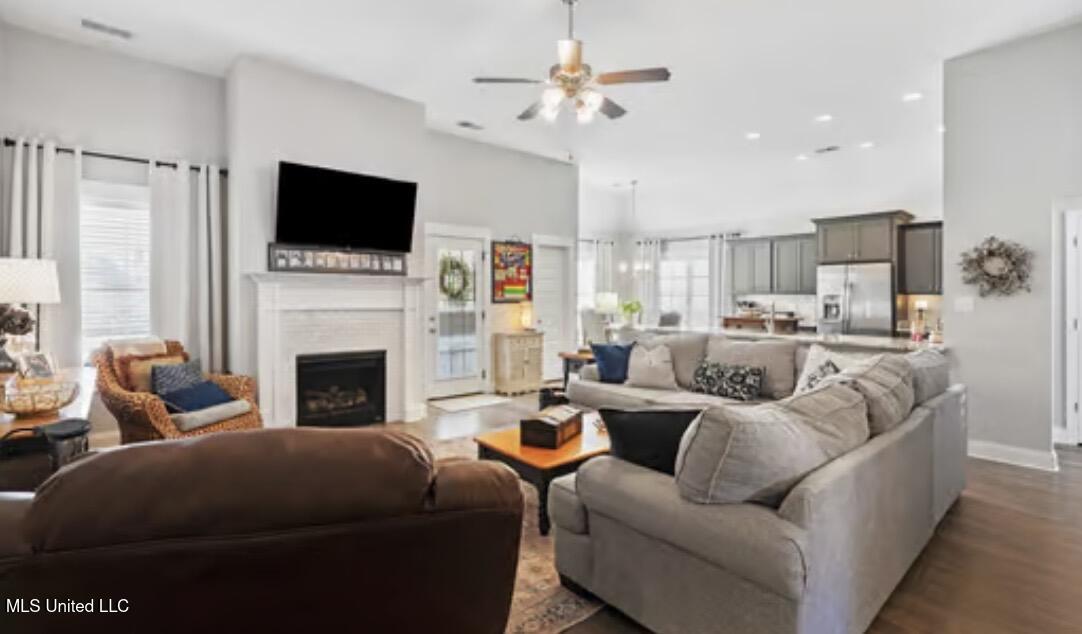 1207 Howell Way Hernando, MS 38632 - Photo 5 of 29 IMG_1132