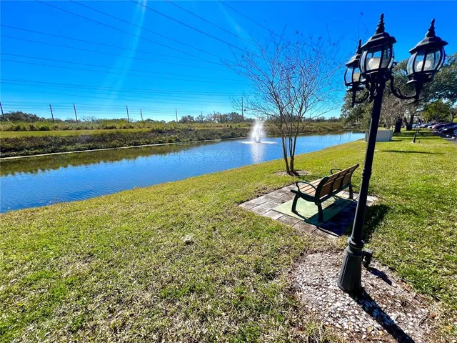 $1,750 | 2981 Bonaventure Circle, Unit 201, Palm Harbor, FL 34684