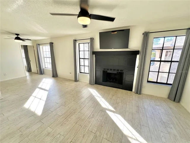 $1,750 | 2981 Bonaventure Circle, Unit 201, Palm Harbor, FL 34684