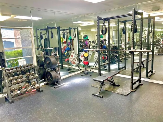 $1,750 | 2981 Bonaventure Circle, Unit 201, Palm Harbor, FL 34684