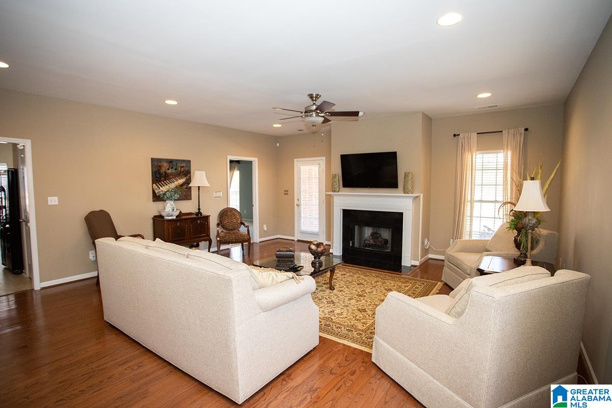 258 Narrows Point Lane Birmingham, AL 35242 - Photo 3 of 15