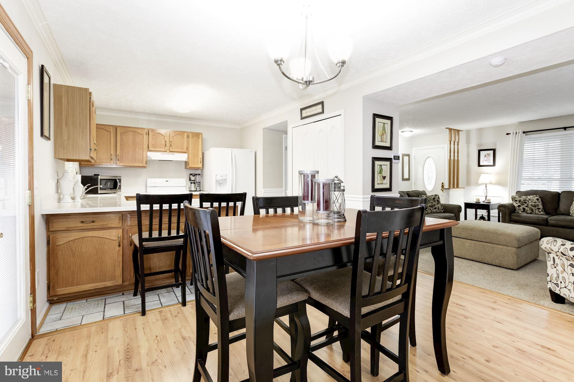 3453 Brookhaven Road Pasadena, MD 21122 - Photo 12 of 43 Dining Room