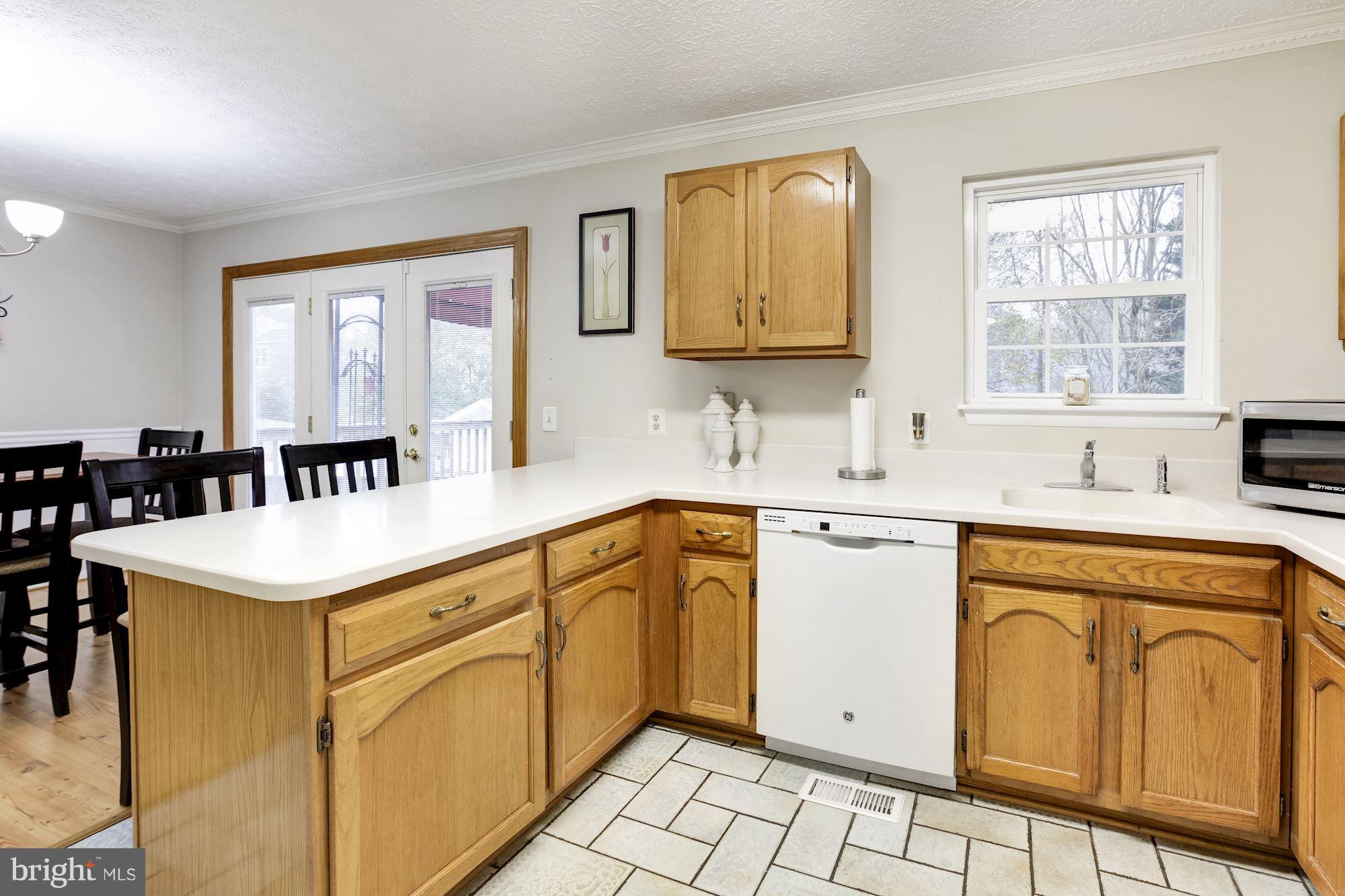 3453 Brookhaven Road Pasadena, MD 21122 - Photo 16 of 43 Ample Counter Space
