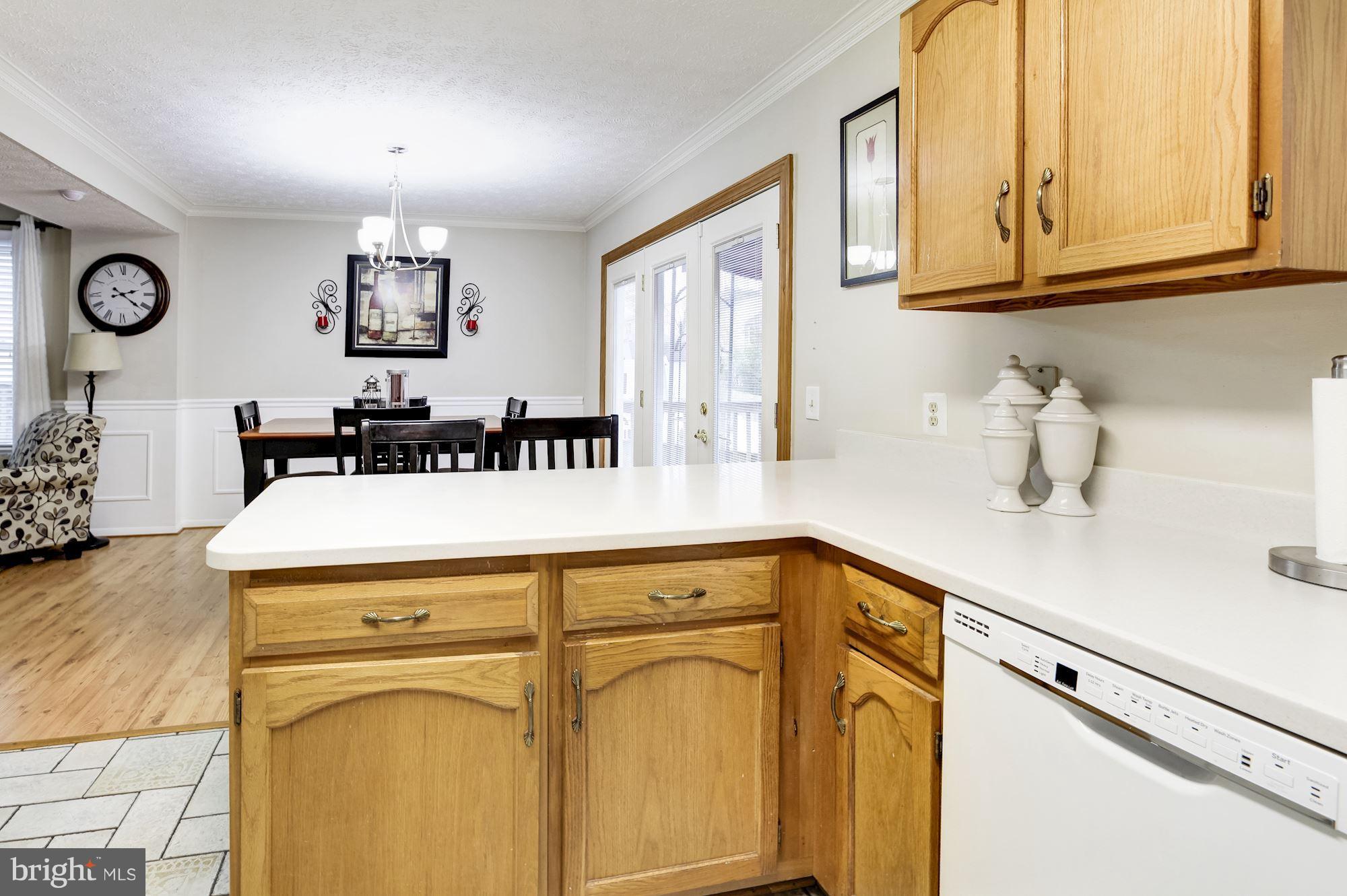 3453 Brookhaven Road Pasadena, MD 21122 - Photo 17 of 43 Kitchen
