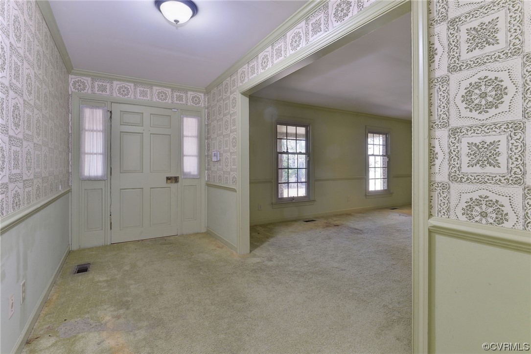 302 Glebe Spring Lane Yorktown, VA 23693 - Photo 6 of 34 Gallery Image 6
