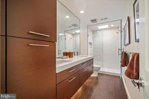 $1,795,000 | 10913 Roundtable Court, Rockville, MD 20852