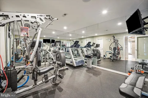 $1,795,000 | 10913 Roundtable Court, Rockville, MD 20852
