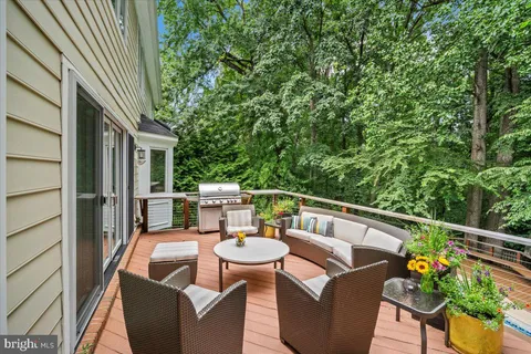 $1,795,000 | 10913 Roundtable Court, Rockville, MD 20852