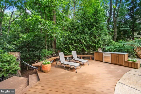 $1,795,000 | 10913 Roundtable Court, Rockville, MD 20852