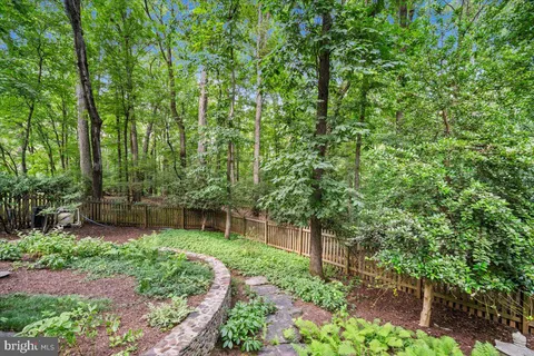 $1,795,000 | 10913 Roundtable Court, Rockville, MD 20852