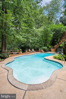 $1,795,000 | 10913 Roundtable Court, Rockville, MD 20852