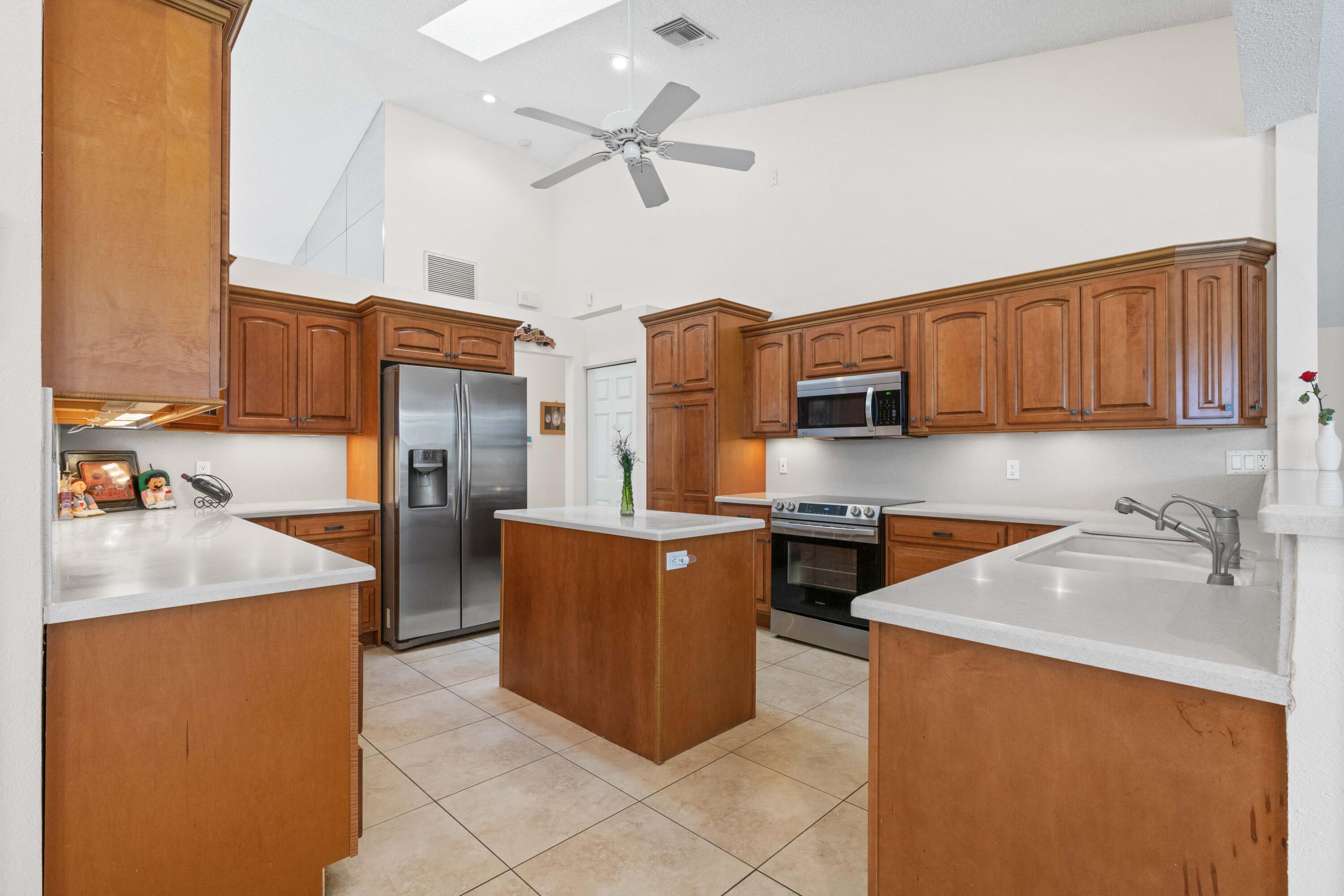 10715 Santa Rosa Drive Boca Raton, FL 33498 - Photo 36 of 101 _MLP5569_1