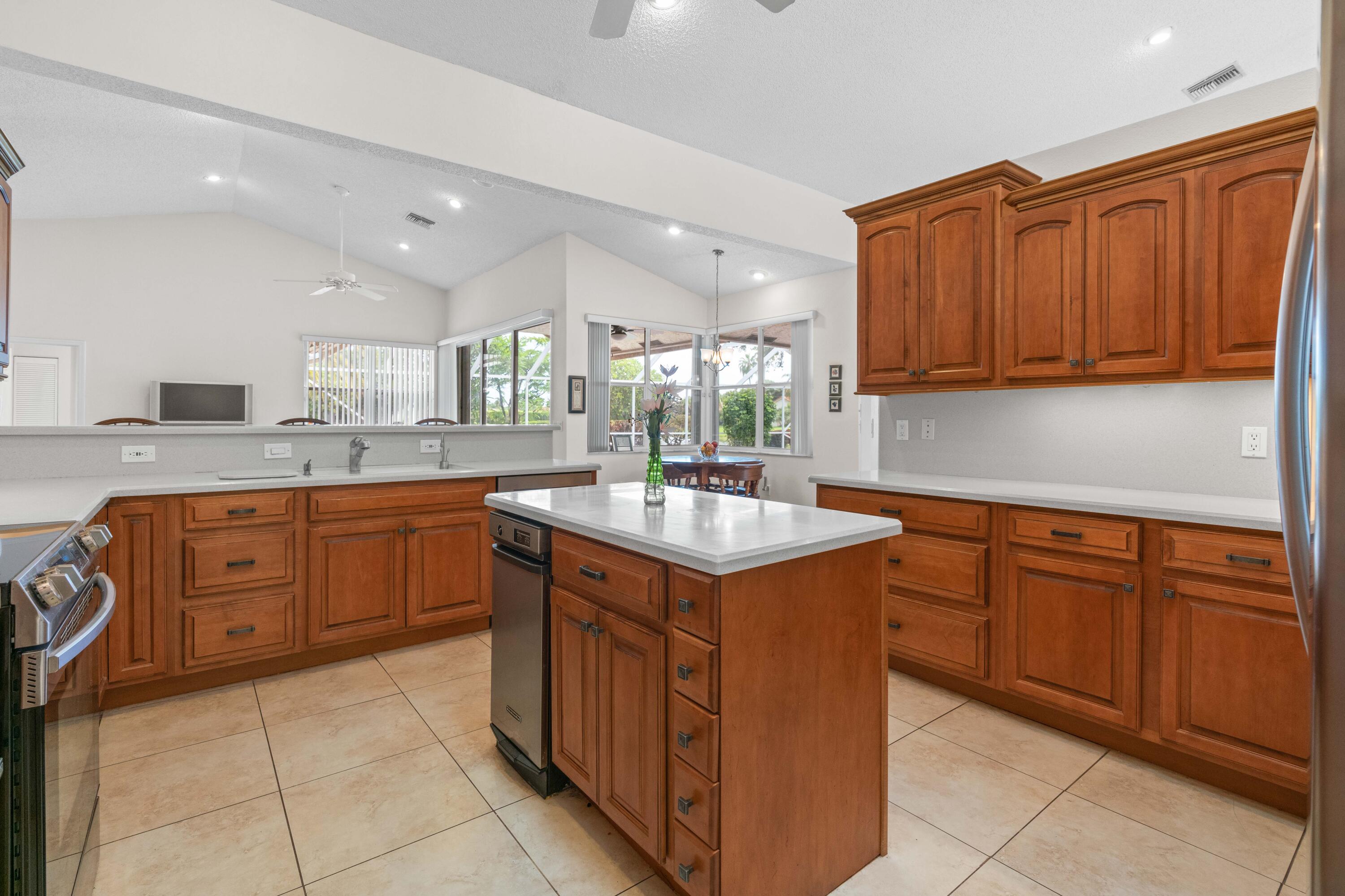 10715 Santa Rosa Drive Boca Raton, FL 33498 - Photo 38 of 101 _MLP5580_1