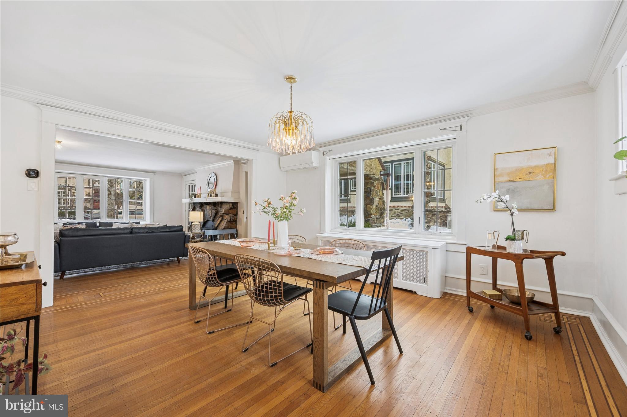 34 Hilltop Road Philadelphia, PA 19118 - Photo 9 of 43 Dining room overlooking oversized living room