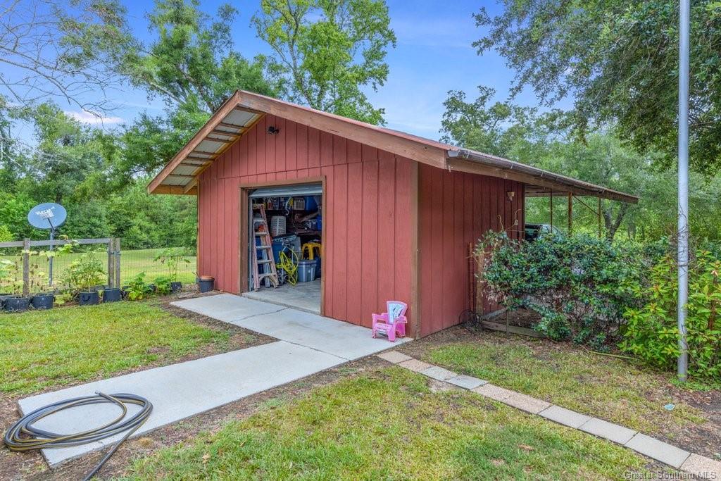 186 Buddy Smith Road Starks, LA 70661 - Photo 3 of 56