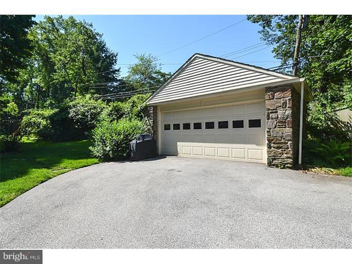 1420 Noble Road Rydal, PA 19046 - Photo 24 of 25 Garage