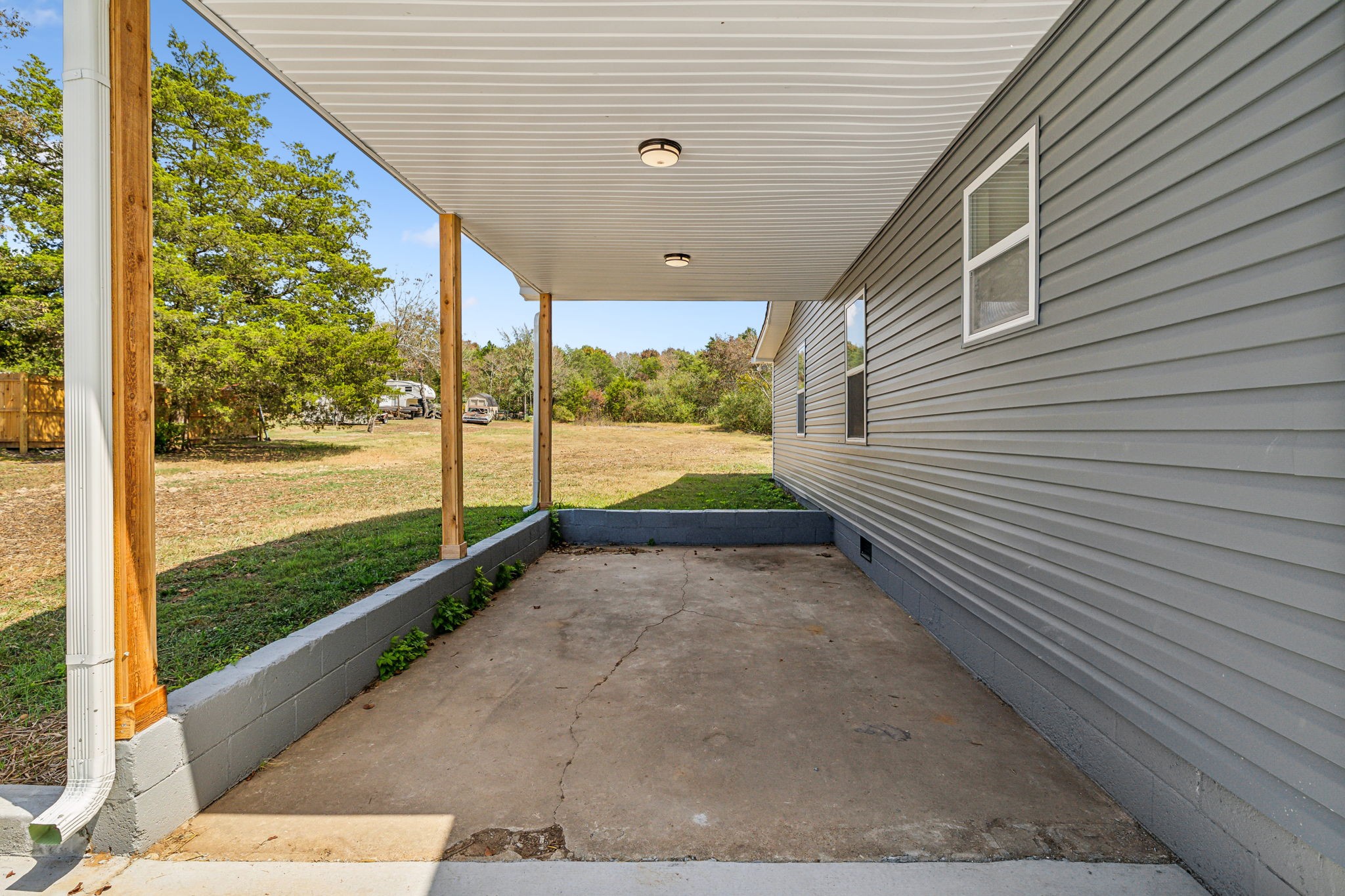 2801 Hunters Point Pike Lebanon, TN 37087 - Photo 19 of 23 a view of a floor to ceiling window