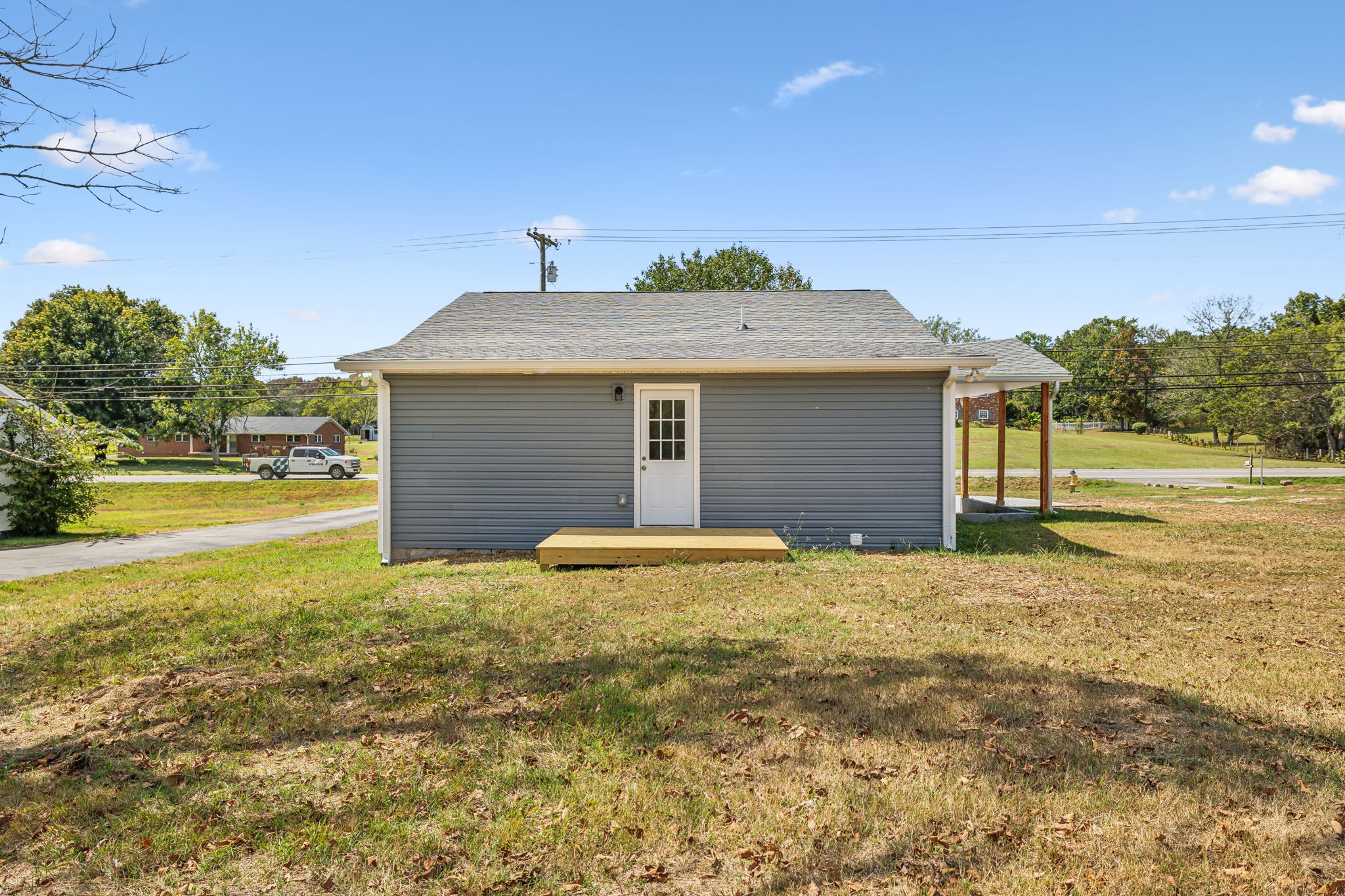 2801 Hunters Point Pike Lebanon, TN 37087 - Photo 22 of 23 a front view of a house with a yard