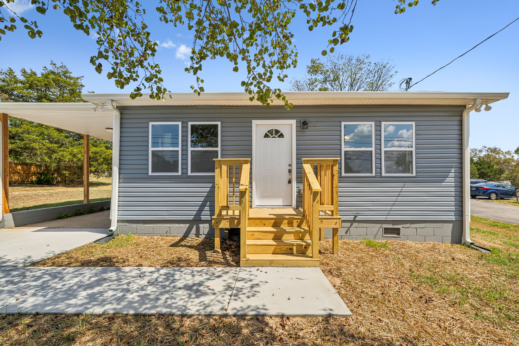 2801 Hunters Point Pike Lebanon, TN 37087 - Photo 23 of 23 front view of a house with a porch