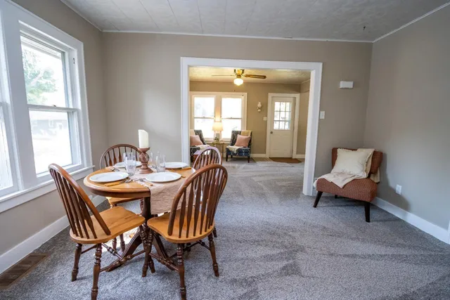 $199,900 | 303 Grove Street Southeast, Mapleton, MN 56065