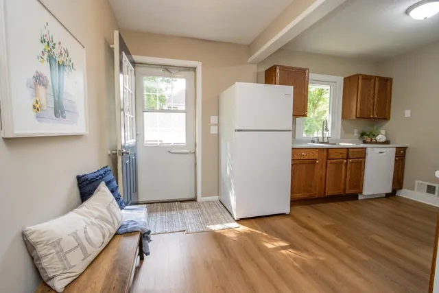 $199,900 | 303 Grove Street Southeast, Mapleton, MN 56065