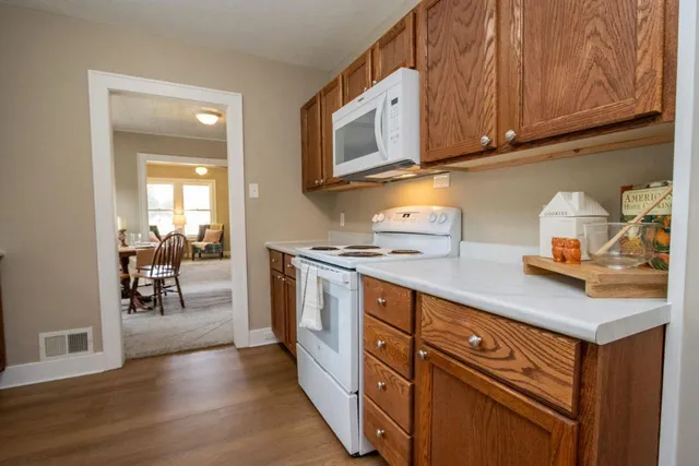 $199,900 | 303 Grove Street Southeast, Mapleton, MN 56065