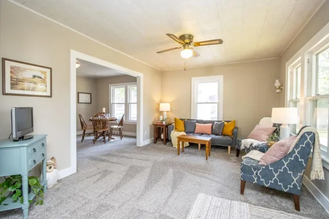 $199,900 | 303 Grove Street Southeast, Mapleton, MN 56065