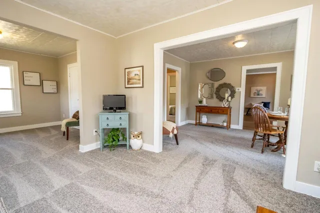 $199,900 | 303 Grove Street Southeast, Mapleton, MN 56065