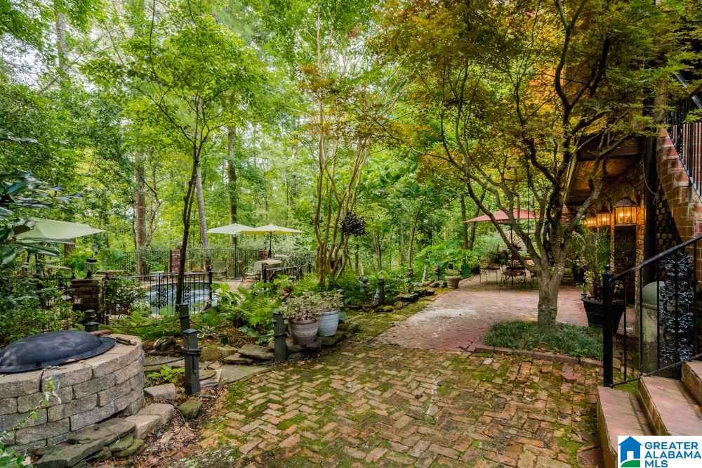 2525 Shades Crest Road Birmingham, AL 35216 - Photo 44 of 47
