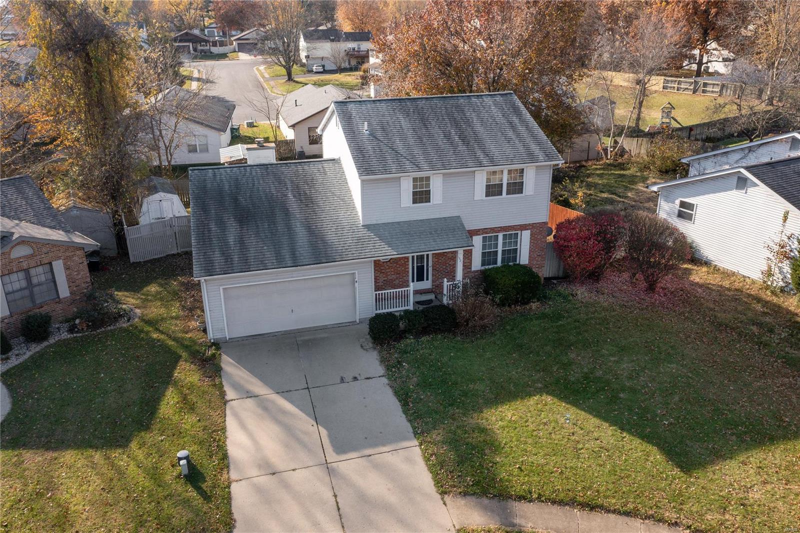 1521 Oak Ridge Court O'Fallon, IL 62269 - Photo 2 of 31 Gallery Image 2