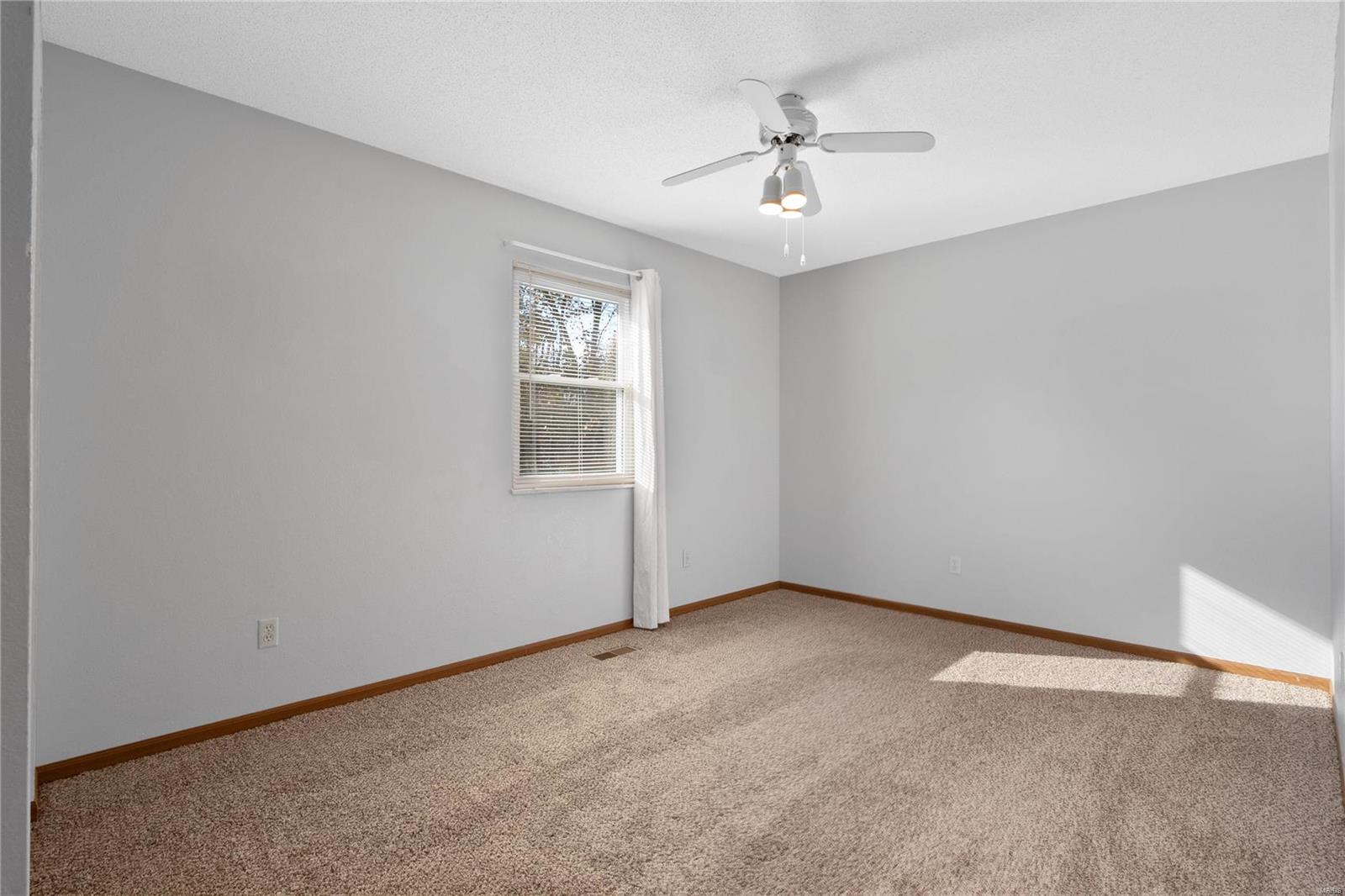 1521 Oak Ridge Court O'Fallon, IL 62269 - Photo 18 of 31 Gallery Image 18