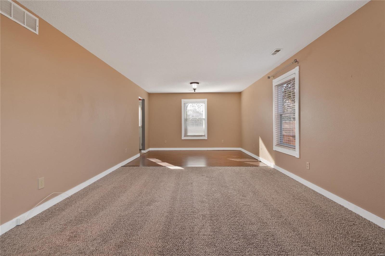 1521 Oak Ridge Court O'Fallon, IL 62269 - Photo 9 of 31 Gallery Image 9