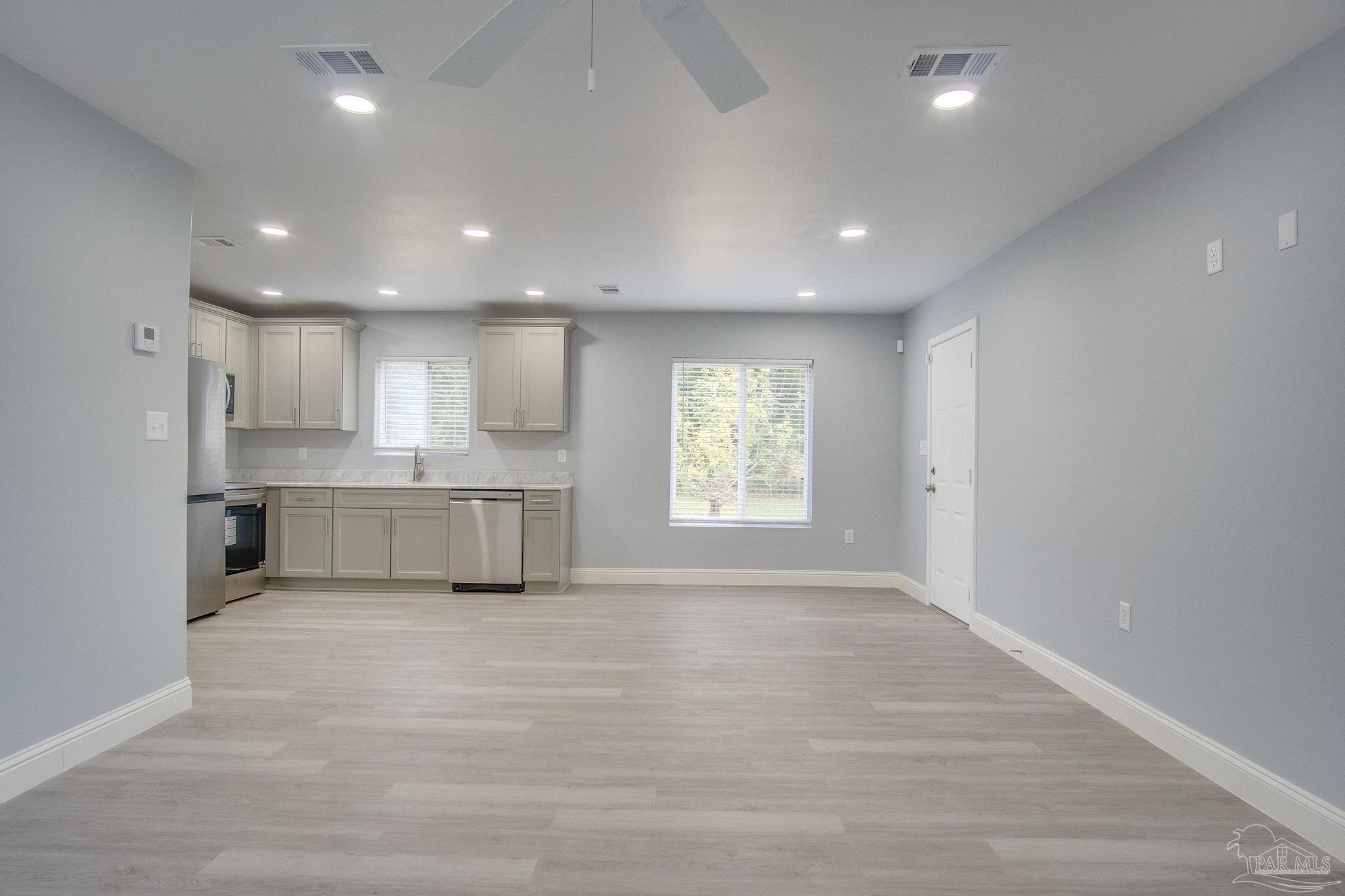 114 Altamont Road Pensacola, FL 32503 - Photo 11 of 29