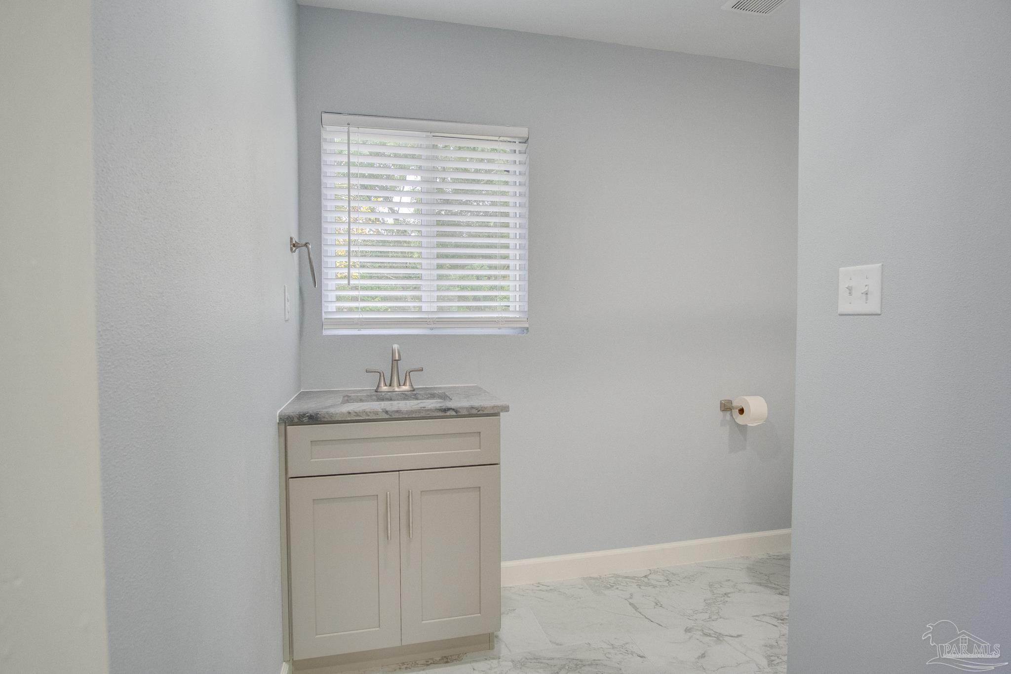 114 Altamont Road Pensacola, FL 32503 - Photo 18 of 29