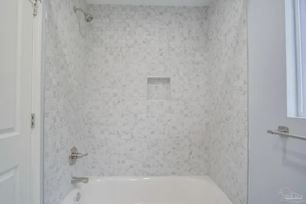 $1,550 | 114 Altamont Road, Pensacola, FL 32503